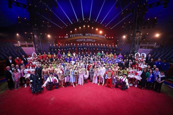 LES ARTISTES CHINOIS HONORES AU 46ème FESTIVAL INTERNATIONAL DU CIRQUE DE MONTE CARLO