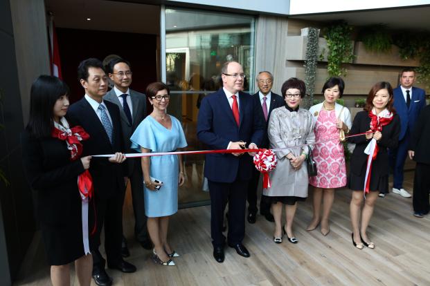 Inauguration par S.A.S le Prince Albert II de Monaco du “Salon Monaco” à Beijing 